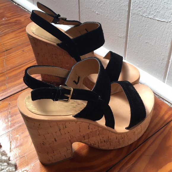 Dolce Vita black suede wedge size 5.5 - Picture 2 of 4